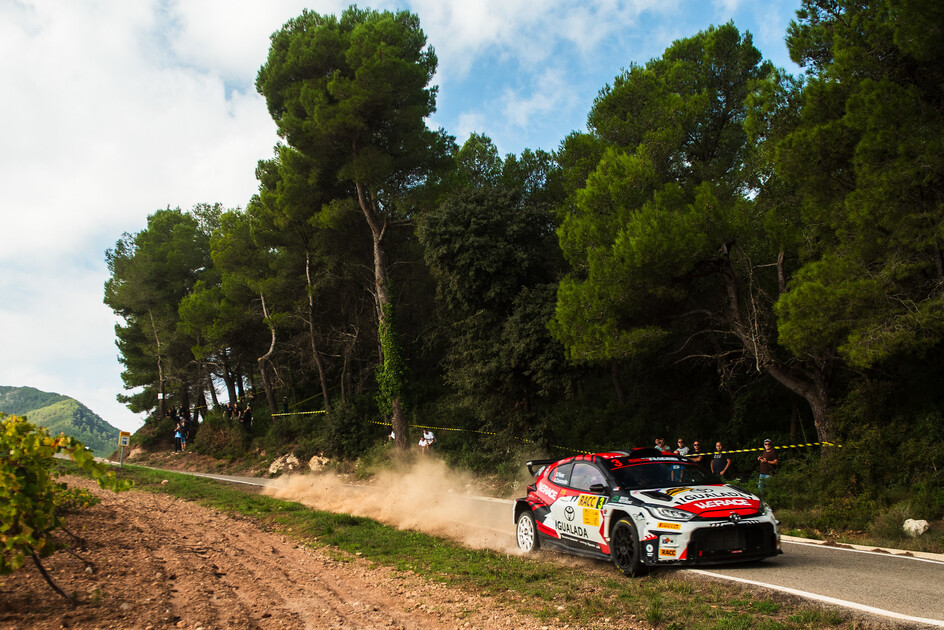 Sergi Pérez marca el ritmo en Salou camino de su primer triunfo en el S-CER 