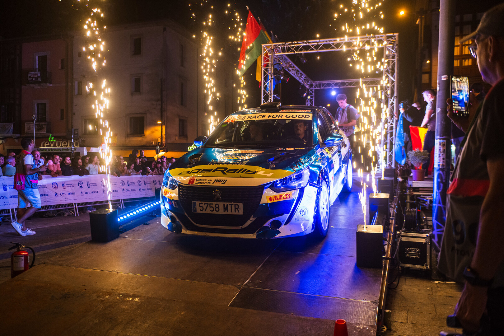 Javier Cañada y Aday Ortiz, campeones del Desafío Peugeot 2026 en un desenlace más que ajustado