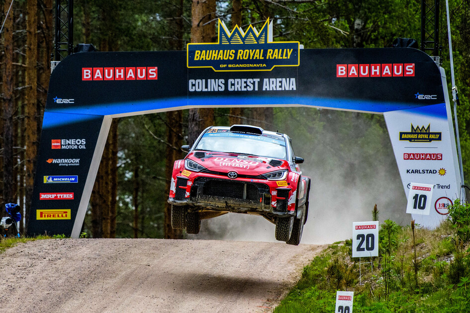 Vaher mantiene a raya a Suninen y Heikkila antes de la jornada decisiva en Escandinavia