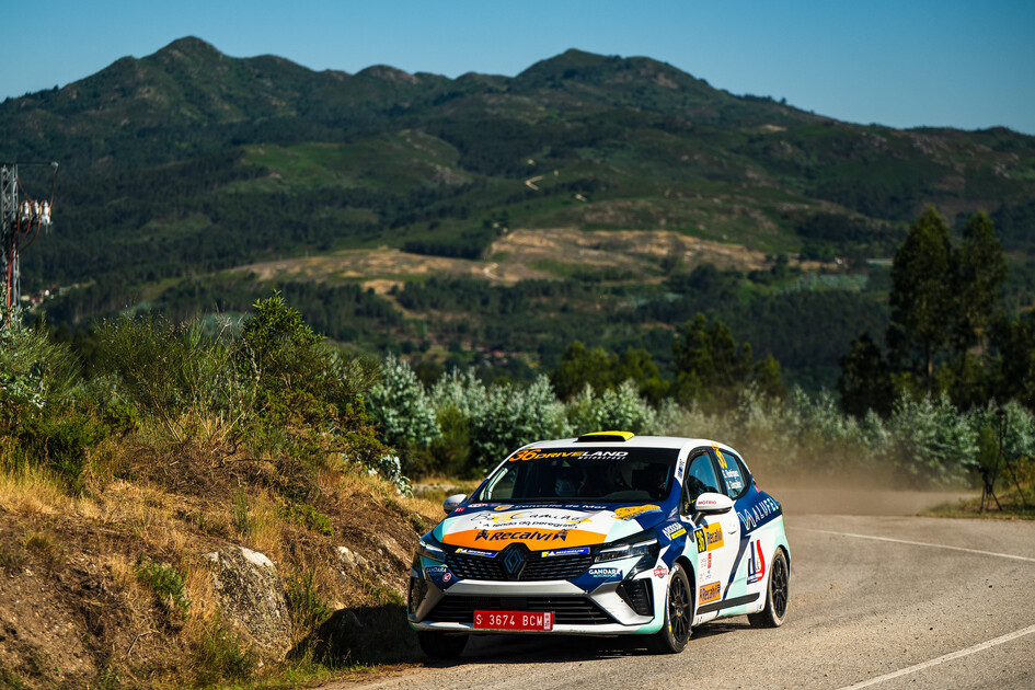 Gabri Gándara encabeza el triplete de gallegos del Clio Trophy Spain Asfalto en Vigo
