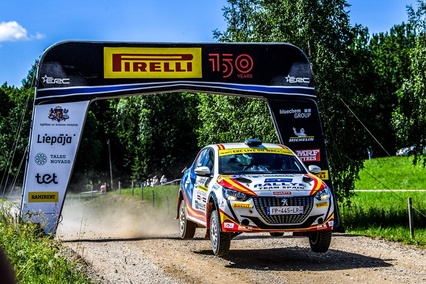 Óscar Palomo consolida sus lideratos en las divisiones ERC4 y ERC Junior