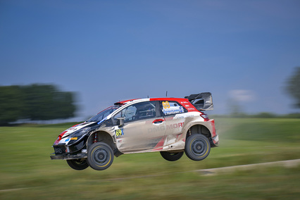 Abandono de Tänak y liderato para Rovanperä en el Rallye de Estonia