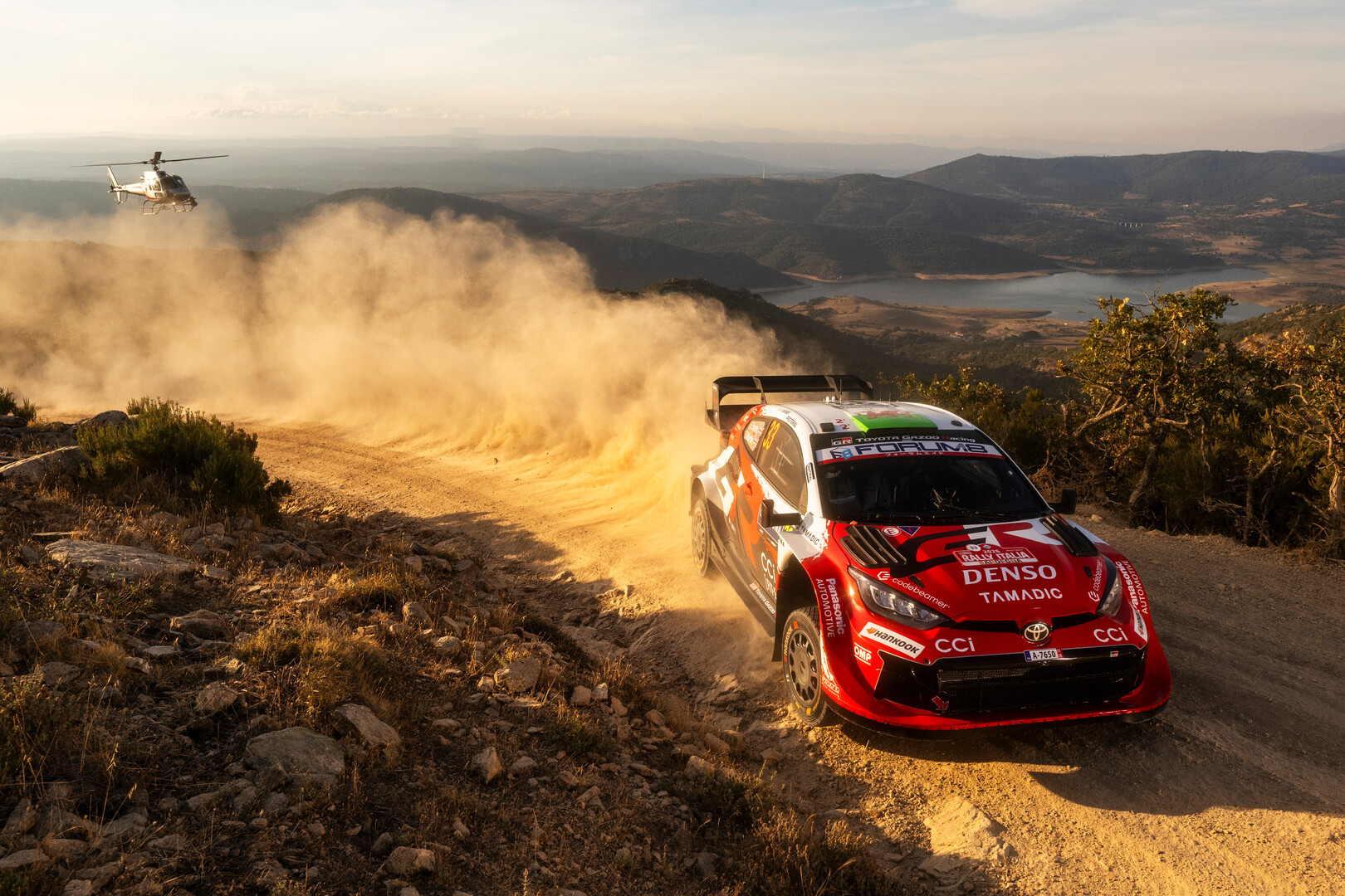 Elfyn Evans conquista en Cerdeña su ansiado título del WRC