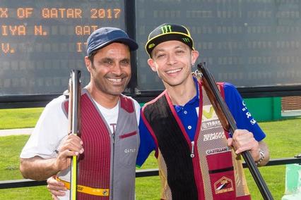 Al-Attiyah asegura que Valentino Rossi quiere participar en el Dakar de 2020