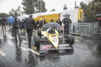 Alain Prost vuelve a un Renault de F1 por un día