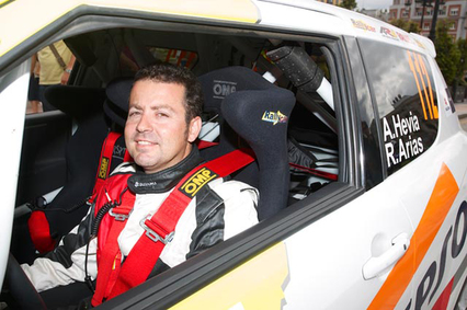 Alberto Hevia reemplaza a Joan Vinyes en el Rallye Sierra Morena