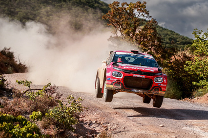 Alejandro Cachón completa con éxito su debut en el Rally Acrópolis 