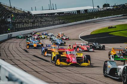Alex Palou vence de nuevo en Iowa, la 7º del año y 2º en óvalos