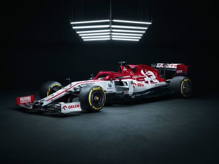 Alfa Romeo muestra los colores definitivos del C39