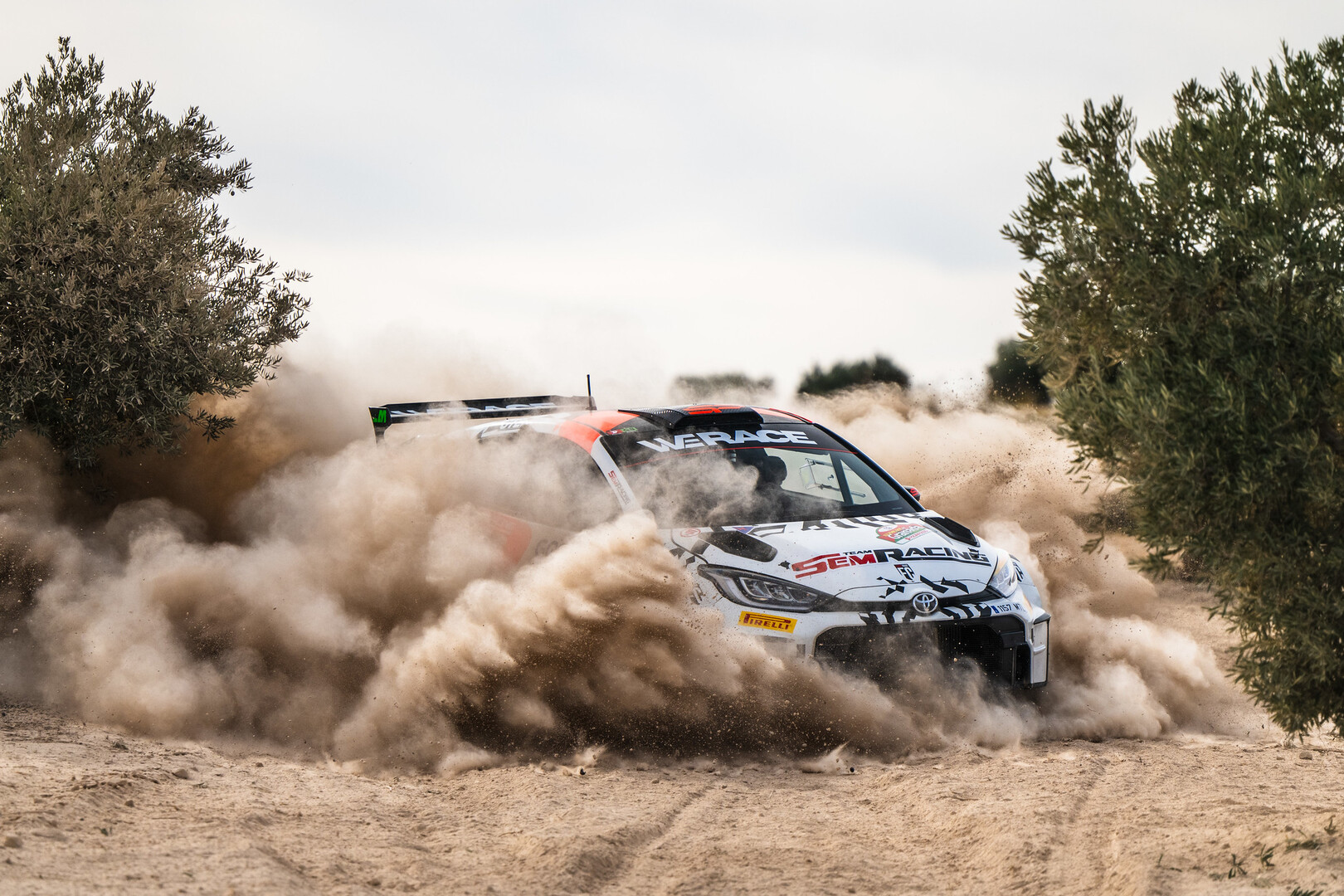 Semenov golpea primero en la 'qualy' del Rallye de Granada