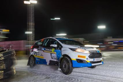 Bergkvist y Radstrom pelean por el triunfo en la junior