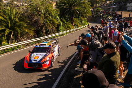 Cambio de motor en apenas 46 minutos, la gesta de Hyundai en el Rally Islas Canarias