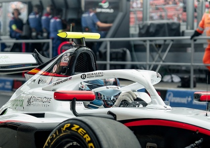 Campos triunfa en Hungaroring con victoria de Inthraphuvasak en la Sprint F3, Boya 7º frente a Camara