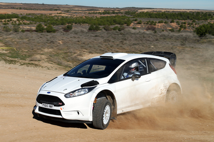 Carlos Aldecoa prueba su nuevo Fiesta R5+