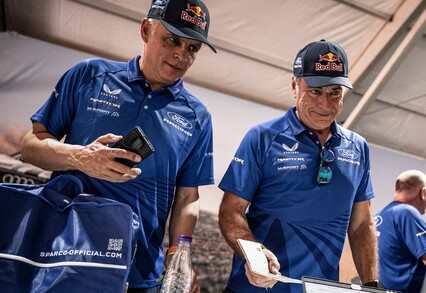 Carlos Sainz y Lucas Cruz ponen fin a su unión 14 años y 4 'touaregs' después