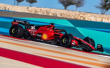 Charles Leclerc lleva su SF-23 a la primera posición en la mañana de la tercera jornada de pruebas