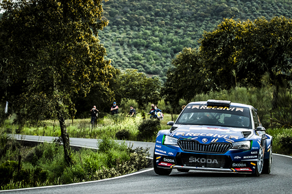 'Cohete' Suárez, amo y señor del Rallye Sierra Morena