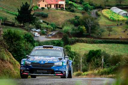'Cohete' Suárez impone su ley en el Rallye Princesa de Asturias