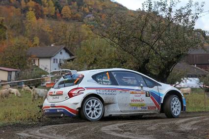 Craig Breen lidera con holgura en Valais