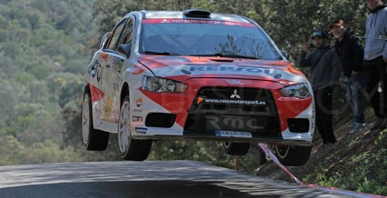 Cristian García da un salto al título