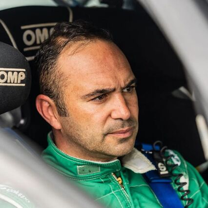 Dani Cue copilotará a Surhayen Pernía durante el 2024
