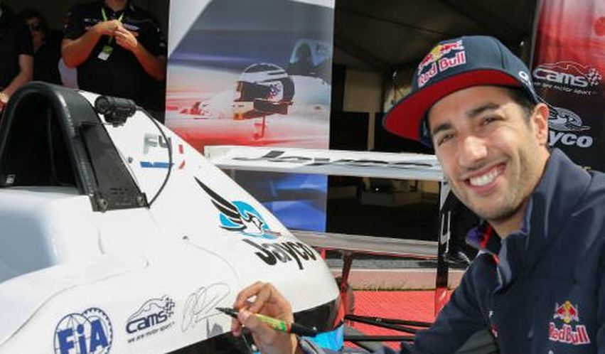 Daniel Ricciardo nuevo patrón de la Fórmula 4 Australia