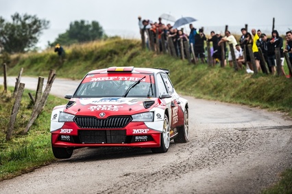 Efrén Llarena domina la primera etapa del 15º Rallye Blendio Cristian López
