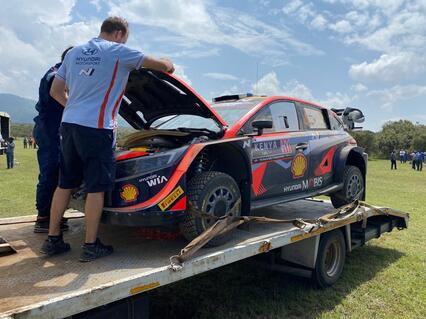 Problemas de transmisión dejan a Lappi sin shakedown en el Safari