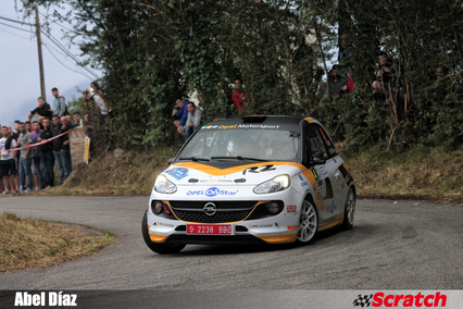 El equipo Opel vende sus dos Adam R2