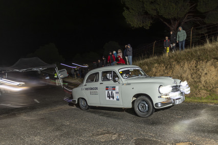 El SEAT 1400 conquista el Rally de Madrid Histórico en Regularidad con Bardolet y Sasplugas