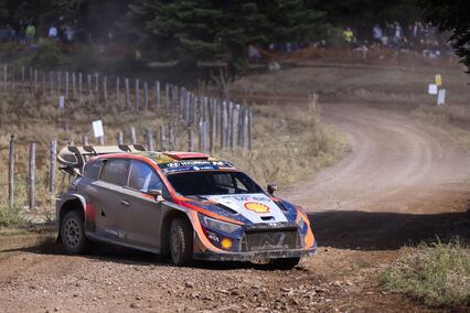 Espectacular remontada de Dani Sordo, que se aúpa a la segunda posición en Grecia