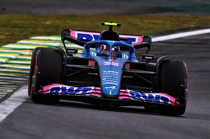 Esteban Ocon encabeza la tabla de tiempos en los últimos entrenamientos de Brasil