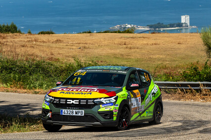 Esteban Vallín conquista Vigo y es más líder de la Sandero Eco Cup