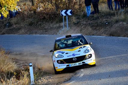Esteban Vallín remata la temporada con victoria