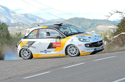 Esteban Vallín se proclama campeón de la R2 con victoria en La Nucía