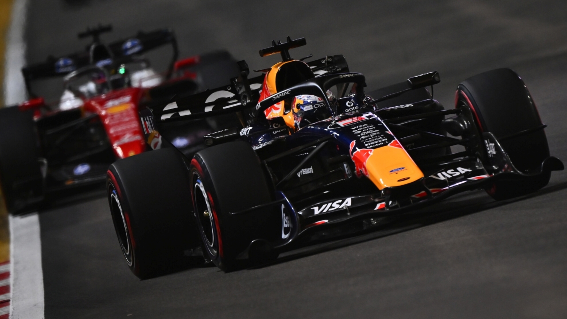 Verstappen gana por primera vez en las calles de Singapur mientras Antonelli ya acaricia el título a falta de 6 carreras