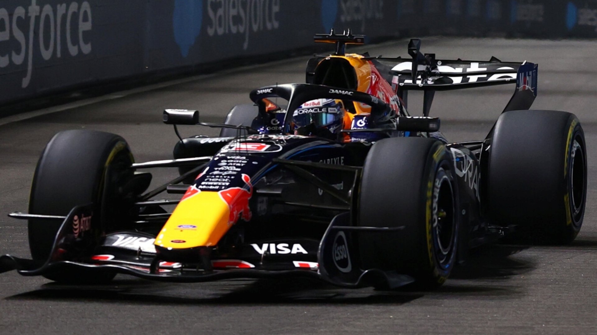Verstappen se lleva la clasificación Sprint en Singapur frente a Russell y Leclerc; Alonso saldrá 15º y Sainz último