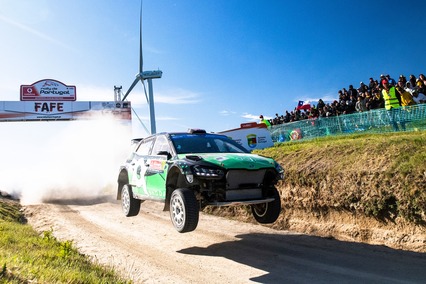 Gus Greensmith se lleva la victoria dentro de un caótico Rally de Portugal en WRC2