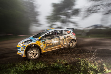 Gustavo Sosa y Rogelio Peñate abandonan en un desafortunado Rally Terras do Mandeo
