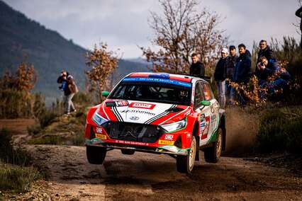 Hayden Paddon remonta y se lleva la victoria en el Rally Serras de Fafe 2023