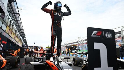 Ivan Domingues se lleva el triunfo en una carrera sprint de F3 accidentada
