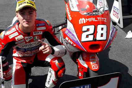 Izan Guevara se impone de forma magistral en Moto3 en Alemania