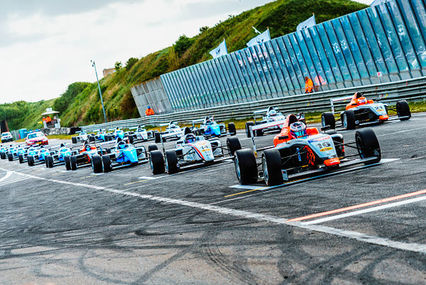 Jarno Opmeer más líder tras Zandvoort