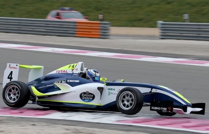 Javier Cobián rozó el podio en su debut en la Formula 4