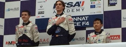 Javier Cobián vence en el Gran Prix de Pau
