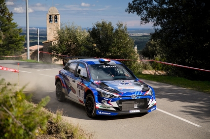Jordan Berfa y Kévin Mendrico marcan el ritmo en la primera etapa del Rally Lloret