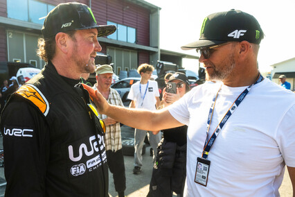 Kurt Busch prueba el WRC como copiloto de Oliver Solberg por un día