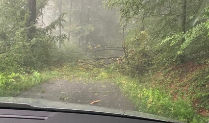 Los pinchazos y la tormenta protagonizan el primer día del Barum Czech Rally Zlin