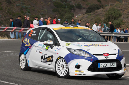 Luces y sombras en el debut en Canarias del Rallycar R2 Team