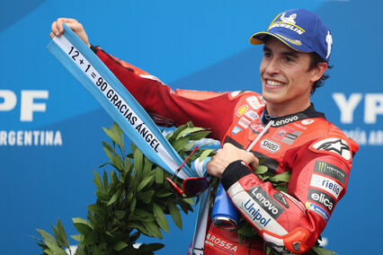 Marc Márquez iguala a Ángel Nieto y se acerca a las leyendas del motociclismo